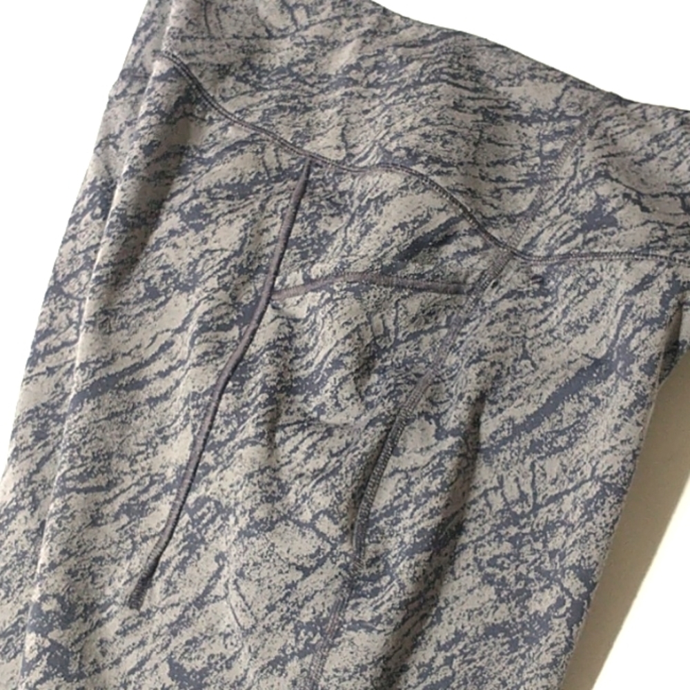 All in motion marble leggings - Picture 2 of 8
